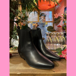 Beatles chelsea boots top