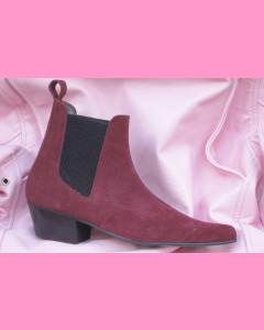 Burgundy suede Chelsea Boots with cuban heels