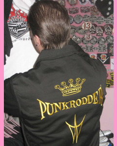 Large Punkrodder embroidery on the back