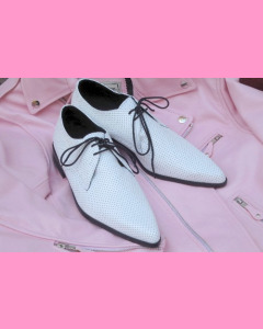 White perforated leather Gibson Winkle-Pickers 