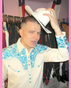 Natural White Pistolero Shirt with turquoise embroidery